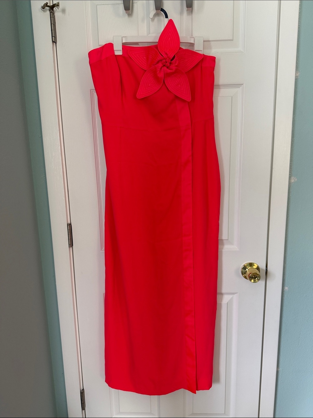 Lilly Pulitzer Anasophia Strapless Coral-Red Midi Dress with Flower Detail